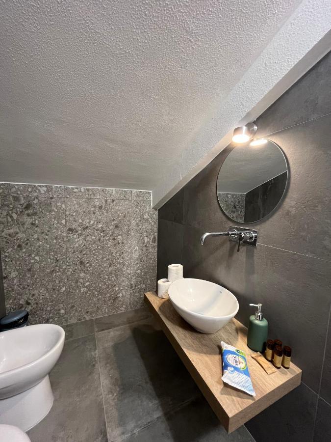 The Roof - Host By Traveller's Nest Turín